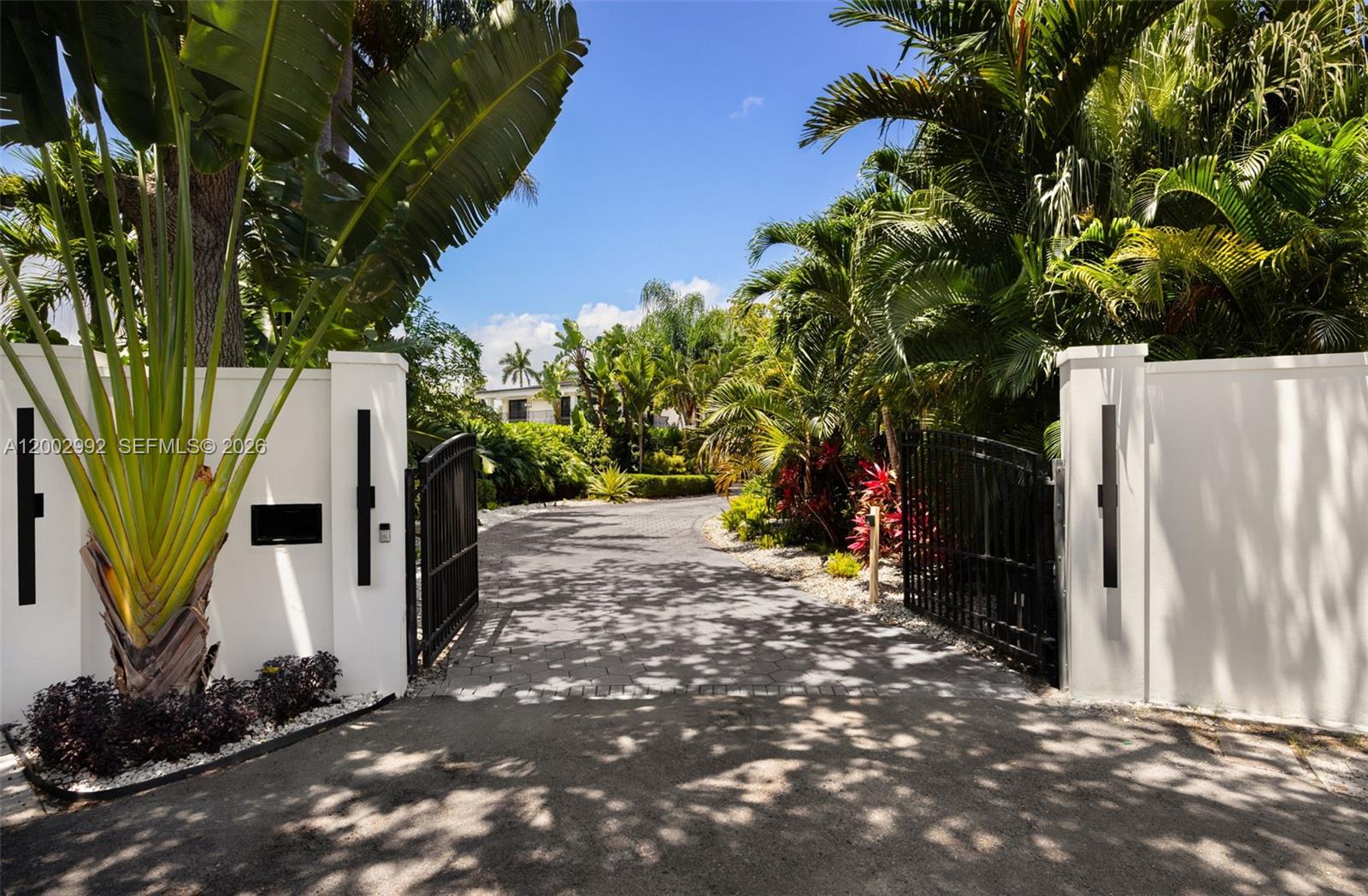 2300 Aqua Vista Blvd, Fort Lauderdale FL 33301