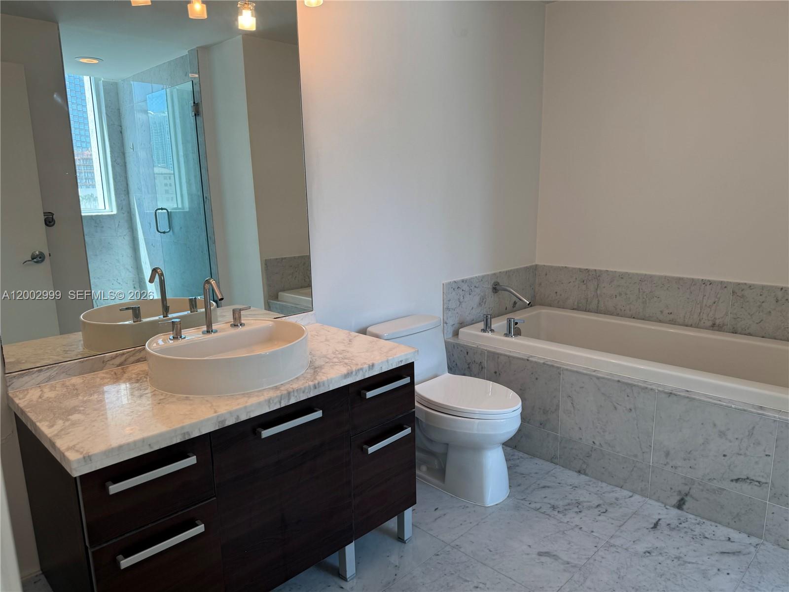 253 NE 2nd St #1108, Miami FL 33132