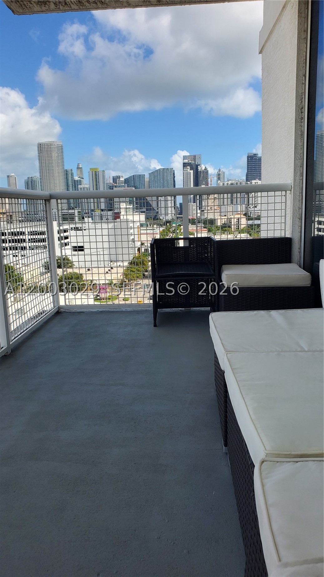 Miami FL 33130 - A12003029