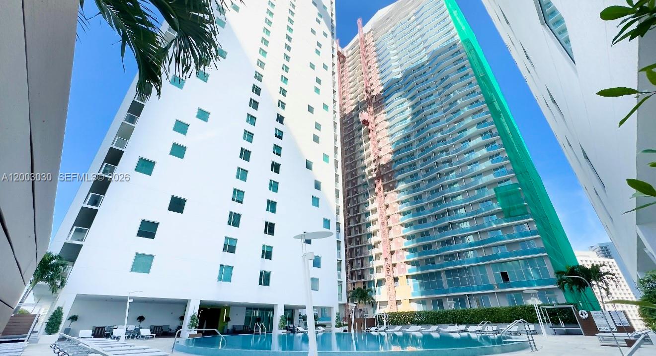 55 SE 6th St #3403, Miami FL 33131