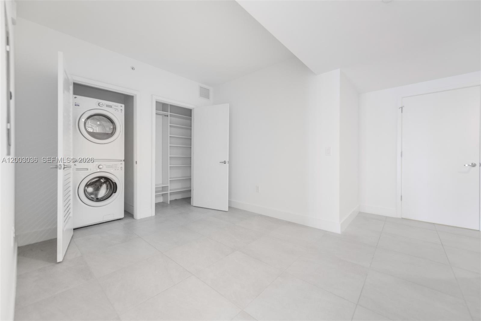 1010 Brickell Ave #2911, Miami FL 33131