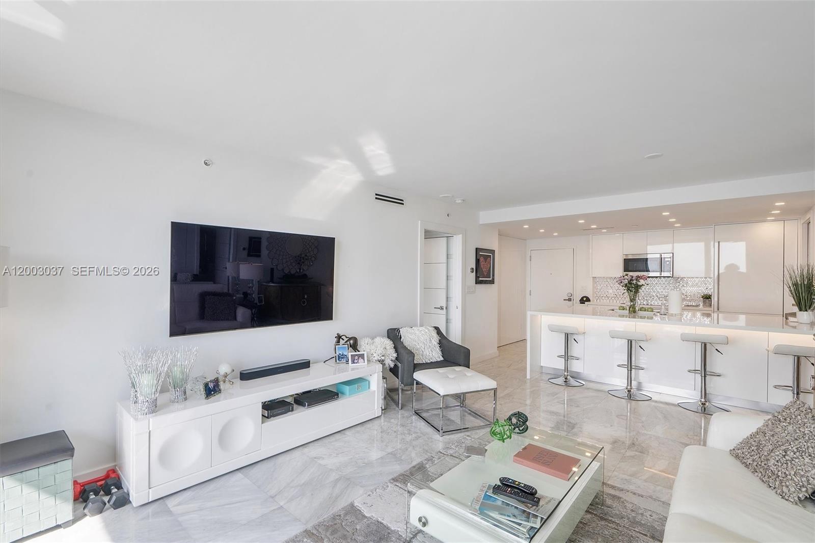 90 Alton Rd #1806, Miami Beach FL 33139