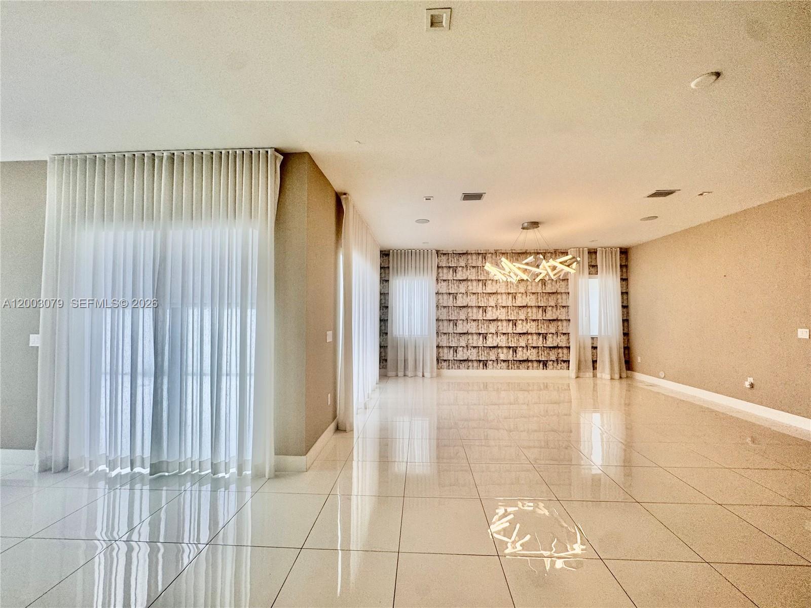 8108 NW 48th Ter #8108, Doral FL 33166