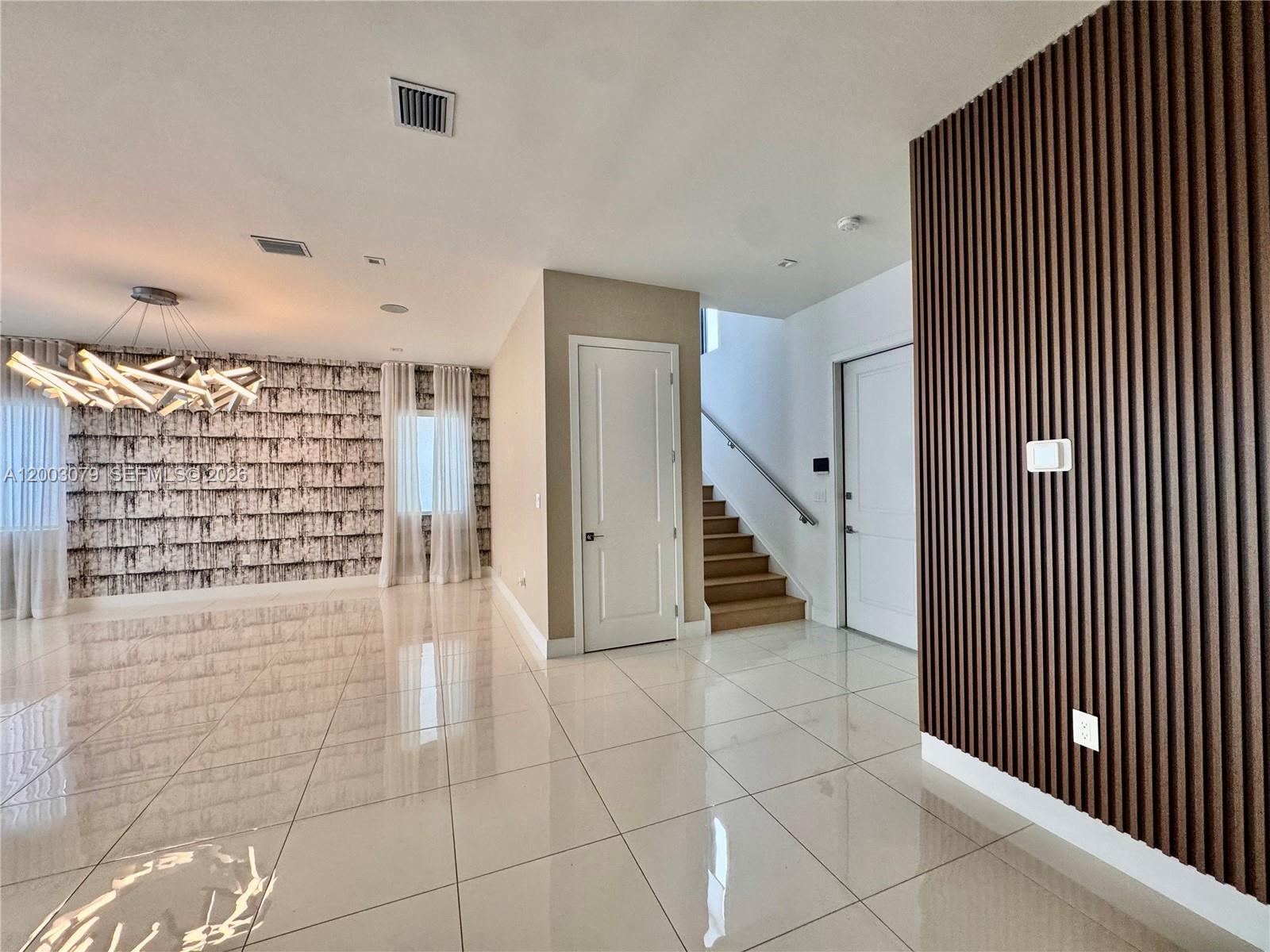 8108 NW 48th Ter #8108, Doral FL 33166