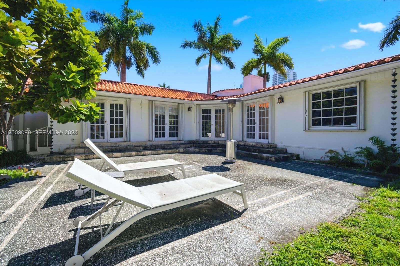 2300 S Miami Ave, Miami FL 33129