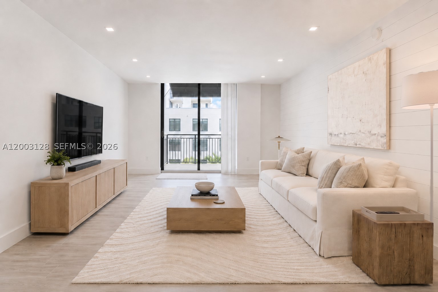 1300 Ponce De Leon Blvd #815, Coral Gables FL 33134