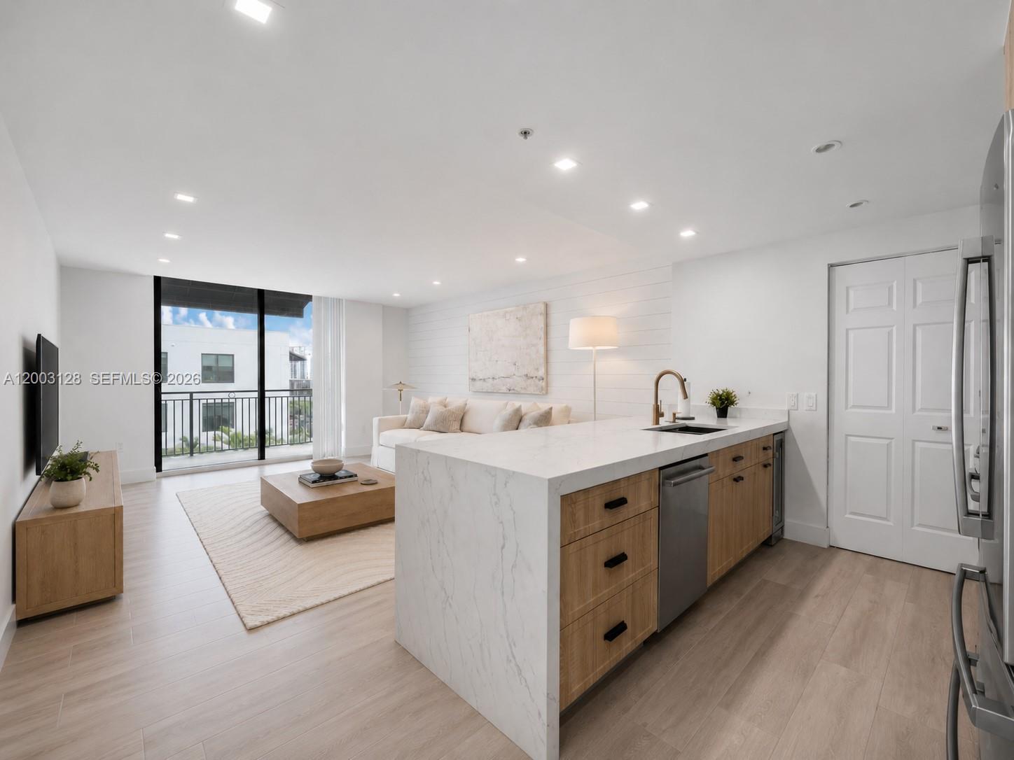 1300 Ponce De Leon Blvd #815, Coral Gables FL 33134