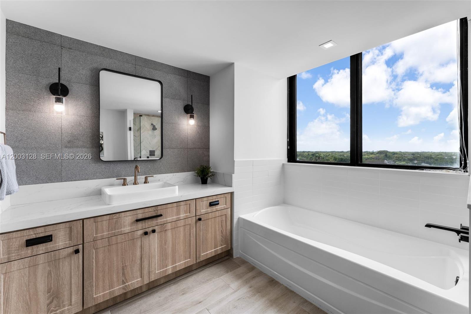 1300 Ponce De Leon Blvd #815, Coral Gables FL 33134