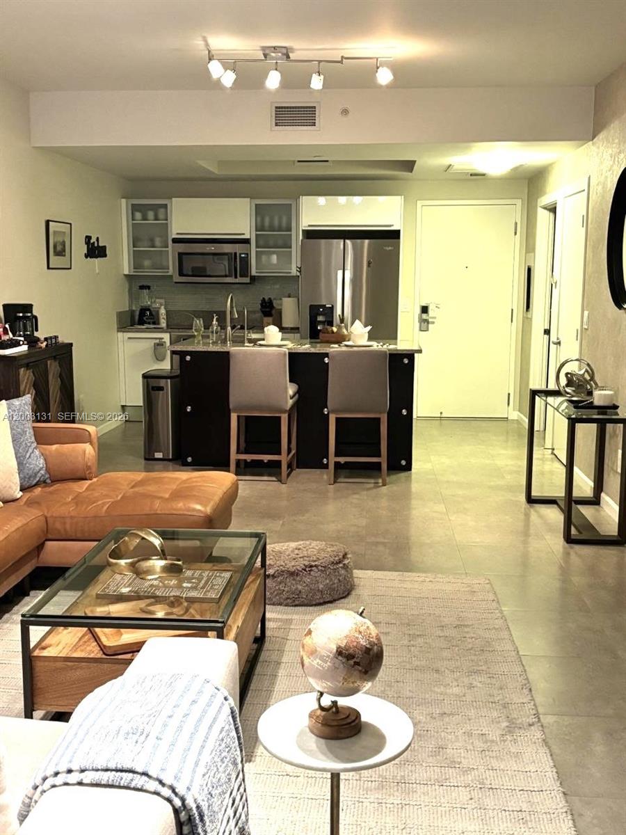 888 Biscayne Blvd #4310, Miami FL 33132