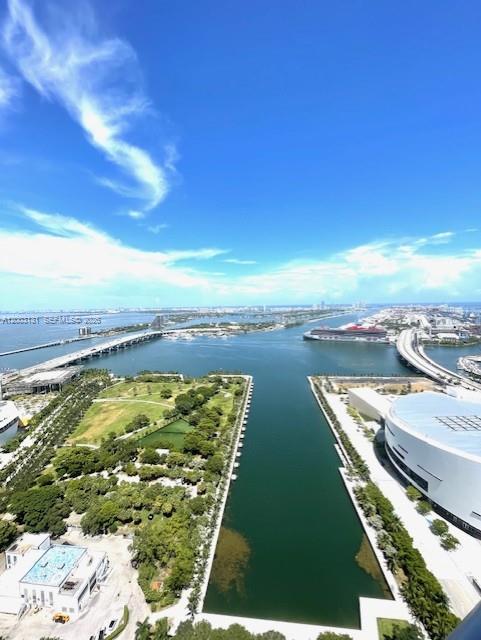 888 Biscayne Blvd #4310, Miami FL 33132
