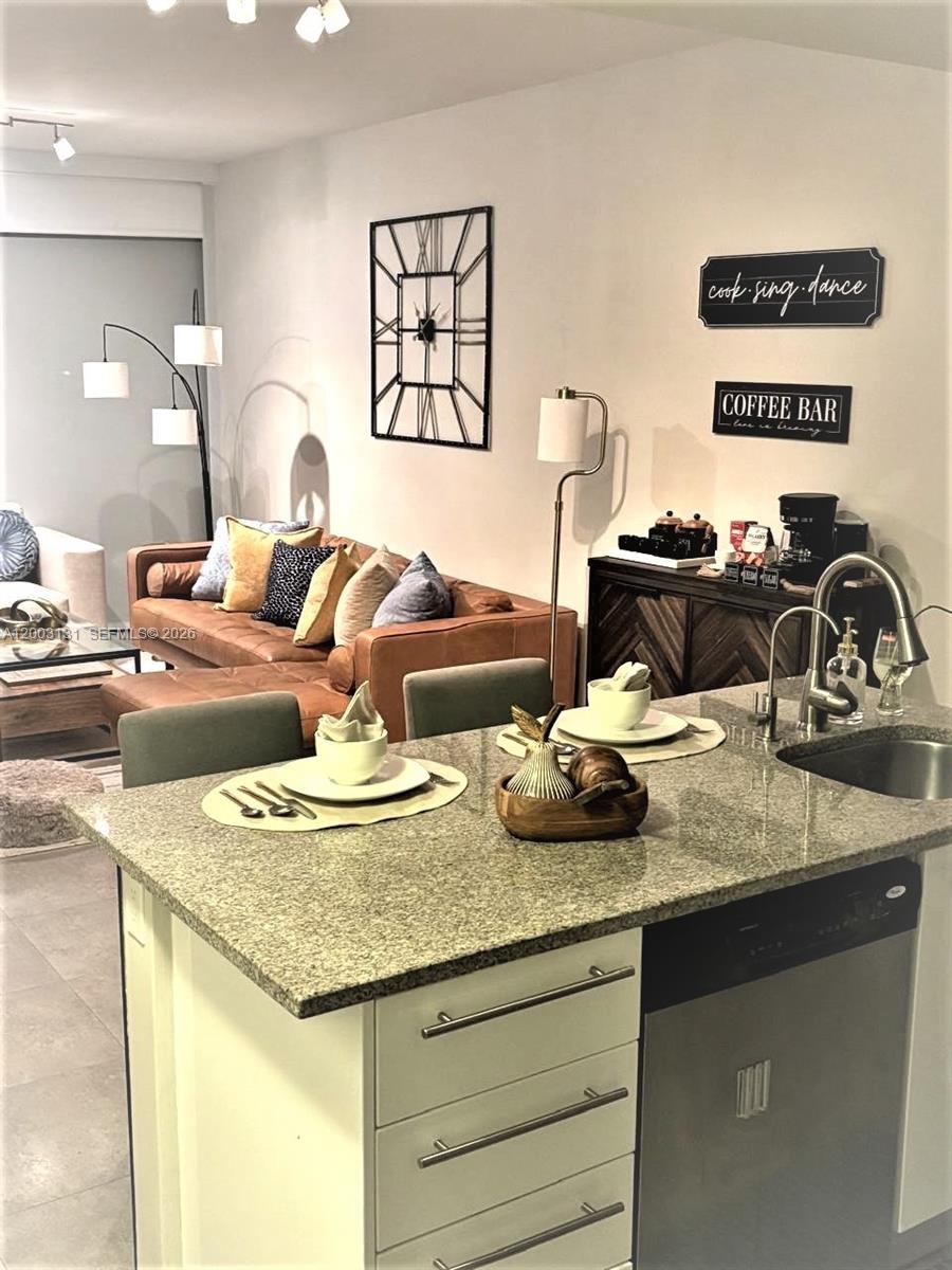 888 Biscayne Blvd #4310, Miami FL 33132