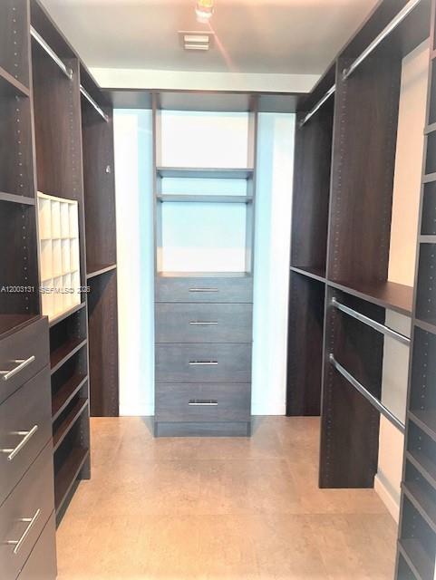 888 Biscayne Blvd #4310, Miami FL 33132