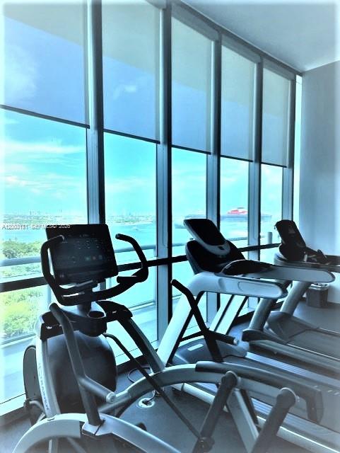 888 Biscayne Blvd #4310, Miami FL 33132