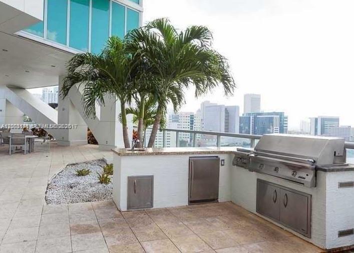 888 Biscayne Blvd #4310, Miami FL 33132