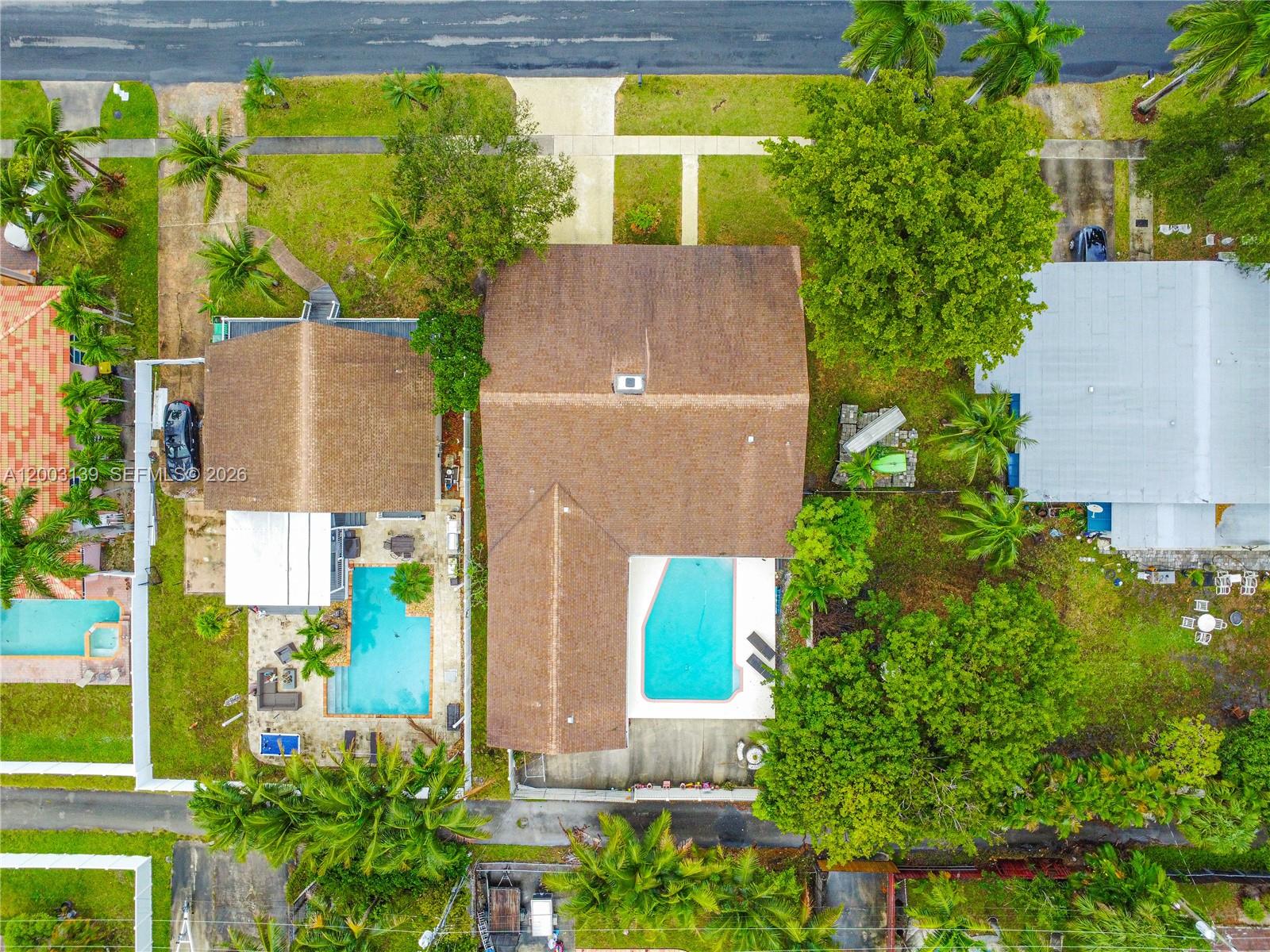 614 NE 3rd St, Dania Beach FL 33004