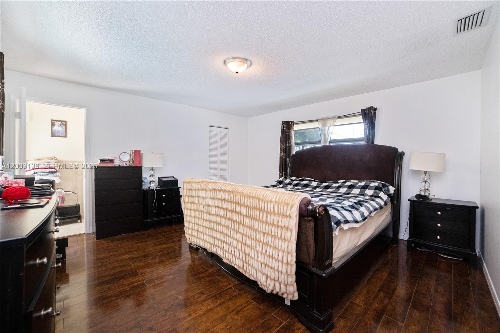 614 NE 3rd St, Dania Beach FL 33004