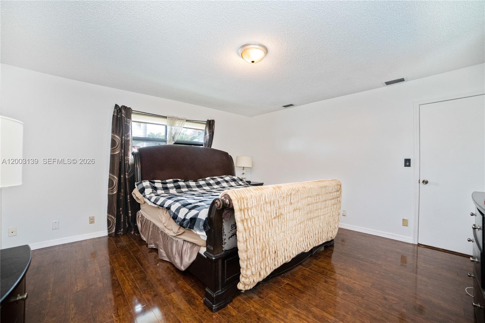 614 NE 3rd St, Dania Beach FL 33004