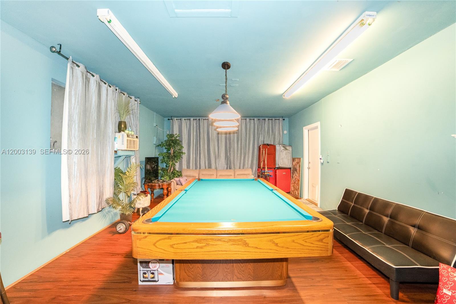 614 NE 3rd St, Dania Beach FL 33004