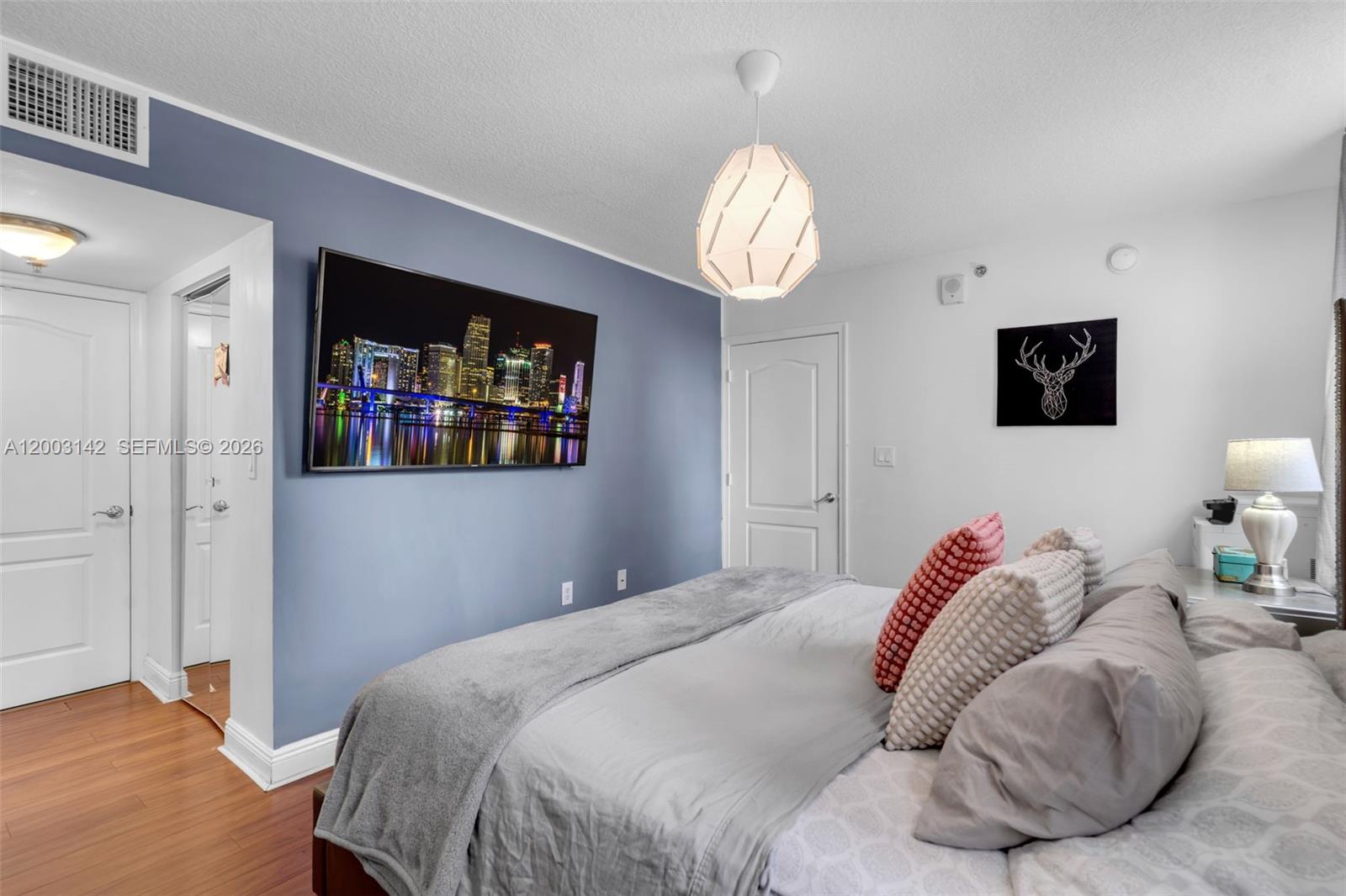 1200 Brickell Bay Dr #1924, Miami FL 33131