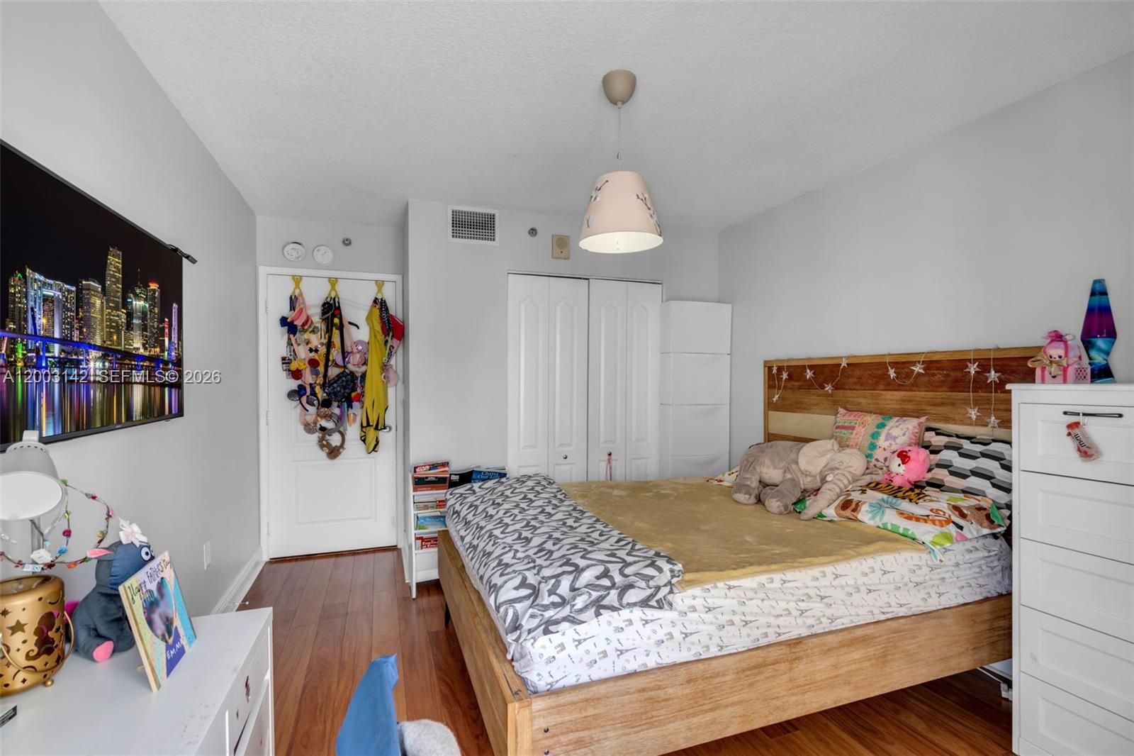 1200 Brickell Bay Dr #1924, Miami FL 33131