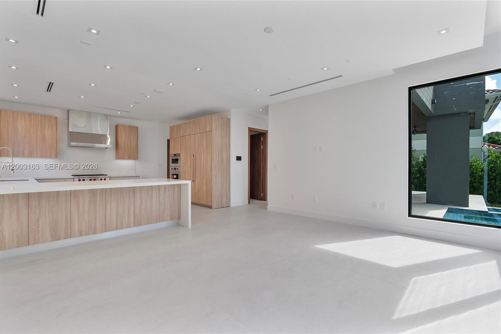 760 Woodcrest Rd, Key Biscayne FL 33149