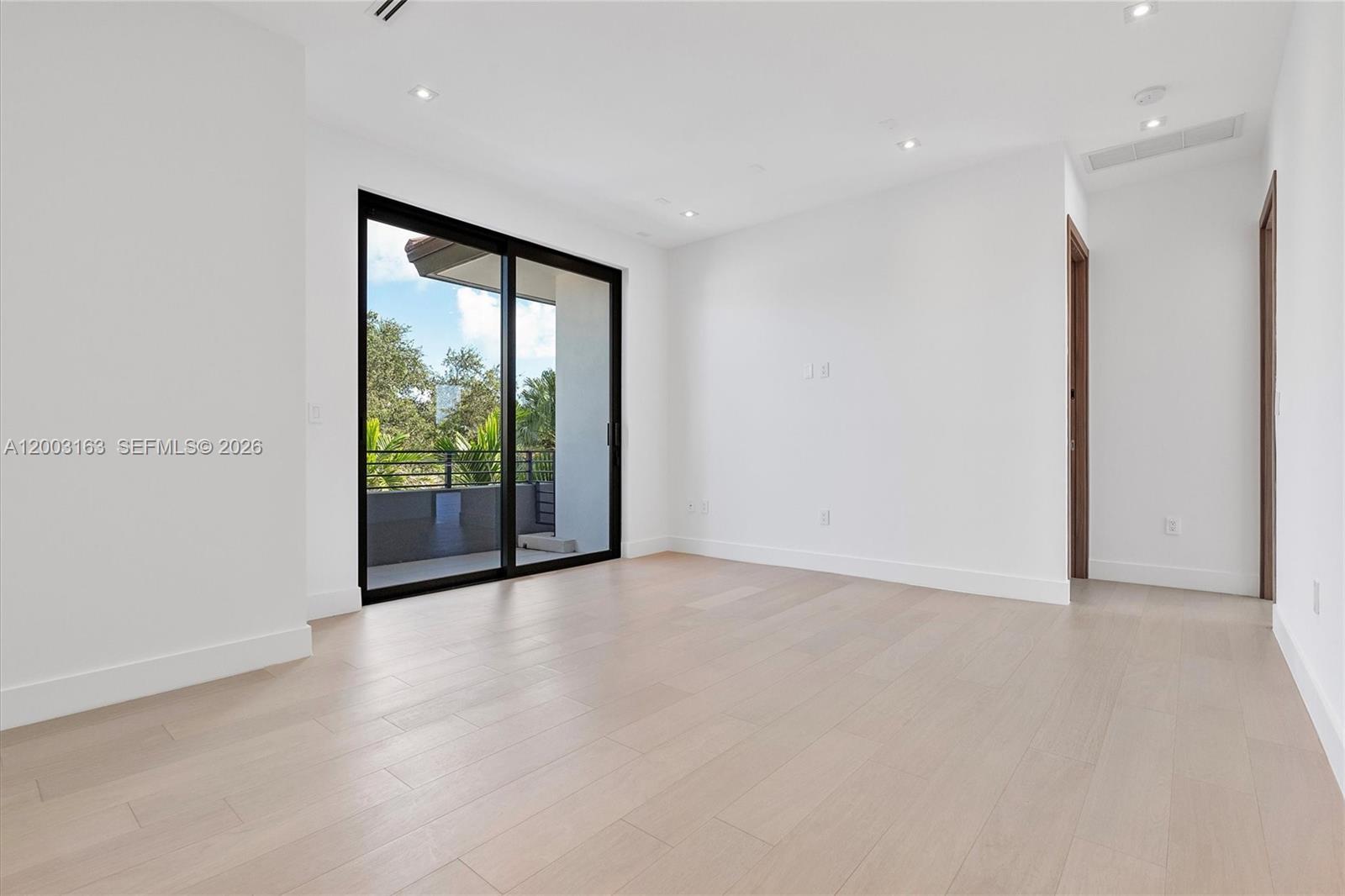 760 Woodcrest Rd, Key Biscayne FL 33149