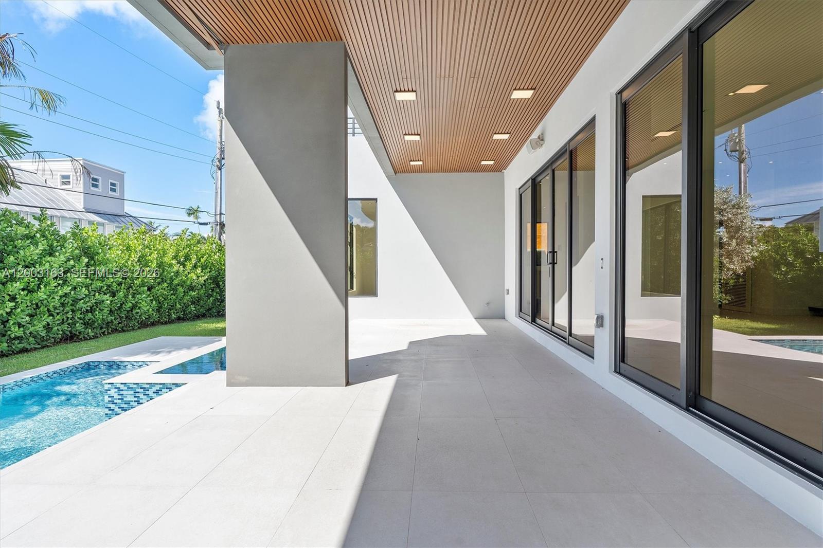 760 Woodcrest Rd, Key Biscayne FL 33149