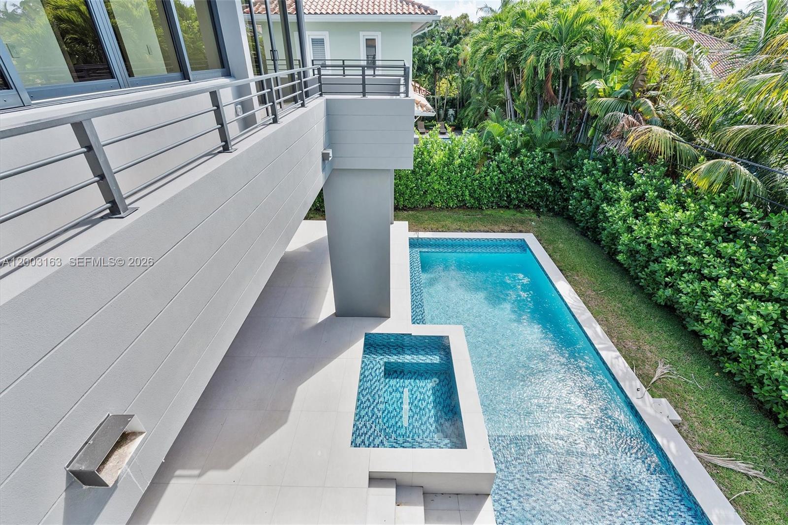 760 Woodcrest Rd, Key Biscayne FL 33149