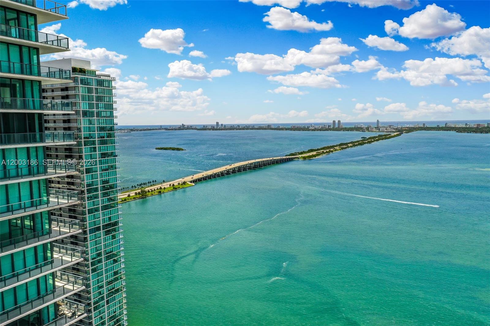 650 NE 32nd St #1107, Miami FL 33137