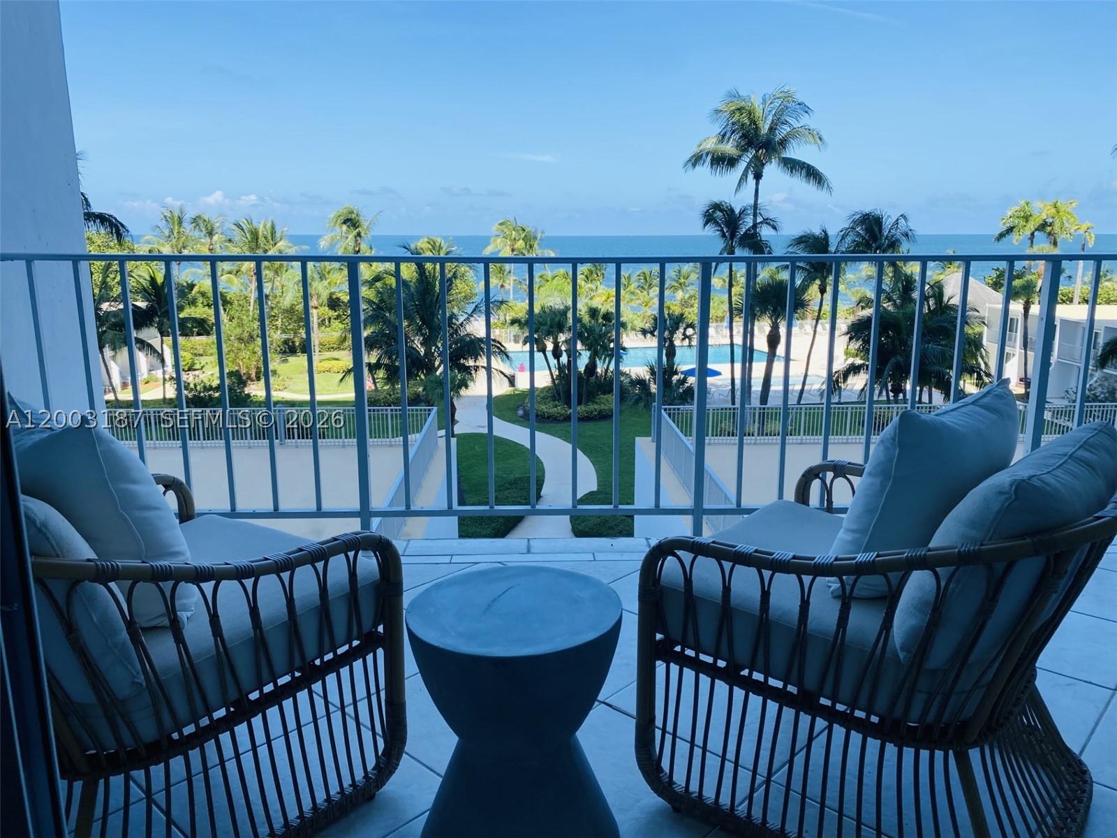 881 Ocean Dr #3E, Key Biscayne FL 33149
