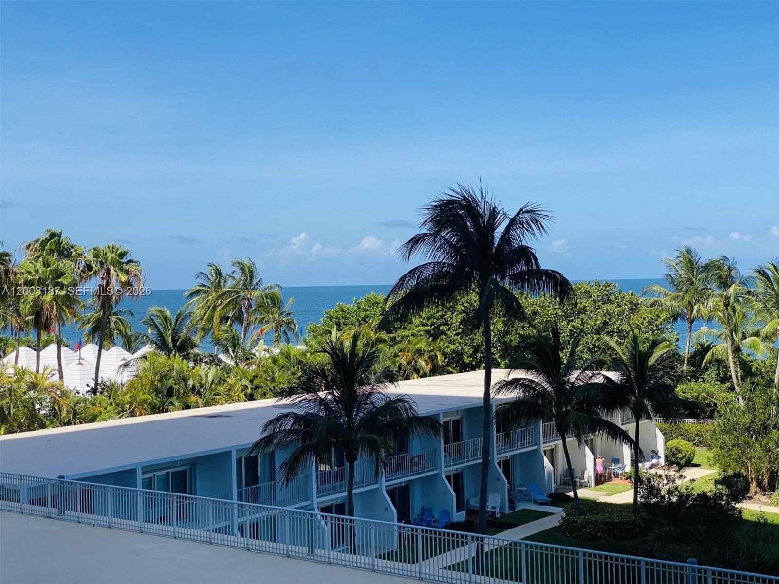 881 Ocean Dr #3E, Key Biscayne FL 33149