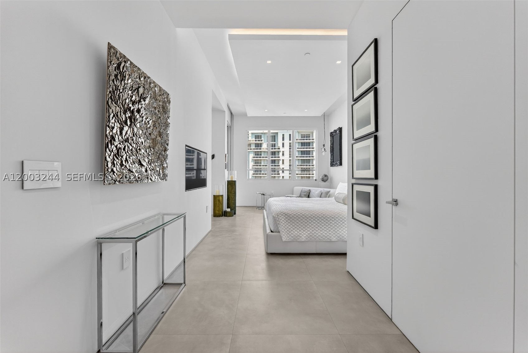 801 Brickell Key Blvd #PH3306, Miami FL 33131
