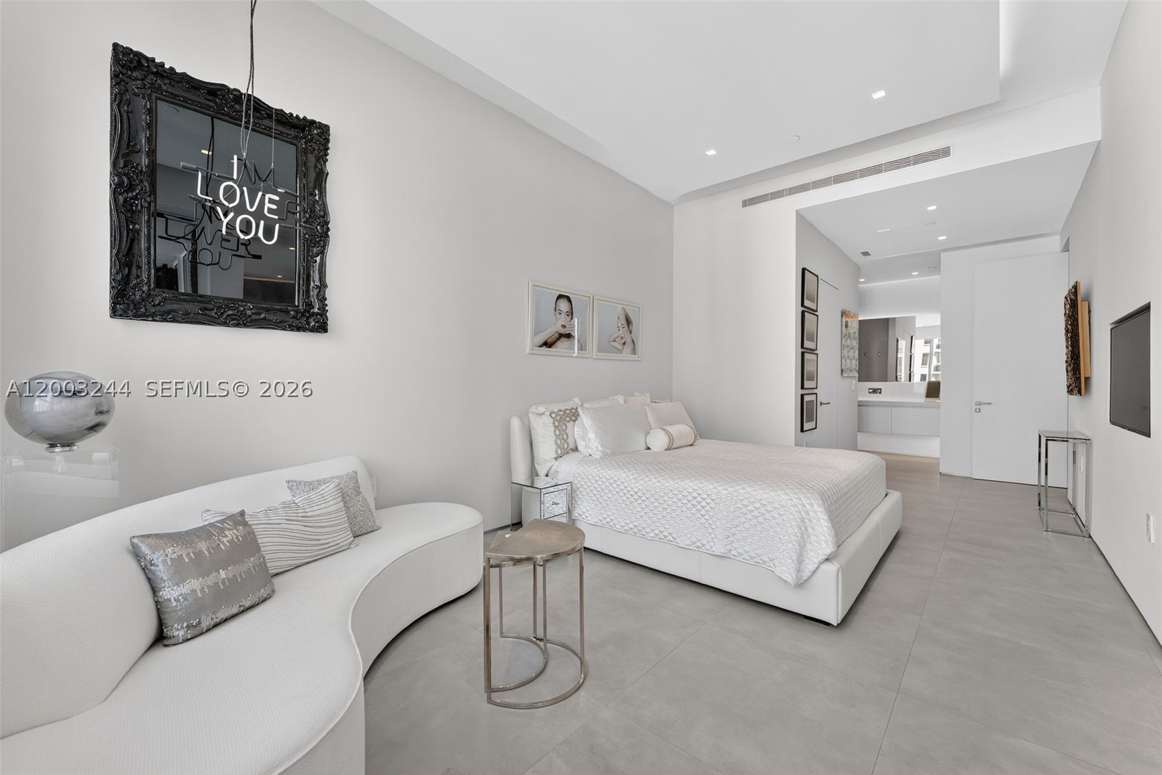 801 Brickell Key Blvd #PH3306, Miami FL 33131
