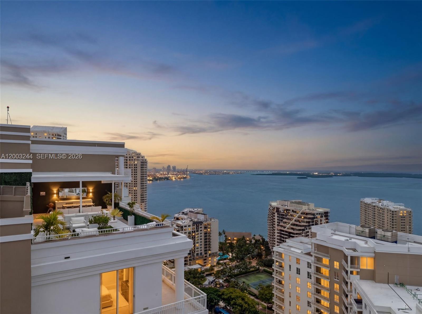 801 Brickell Key Blvd #PH3306, Miami FL 33131