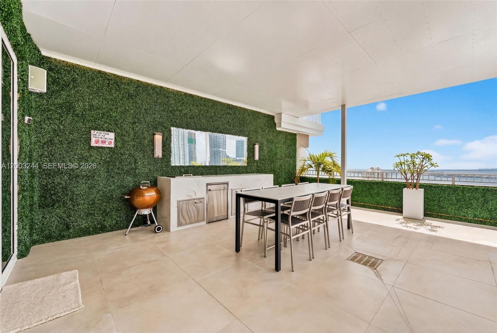 801 Brickell Key Blvd #PH3306, Miami FL 33131