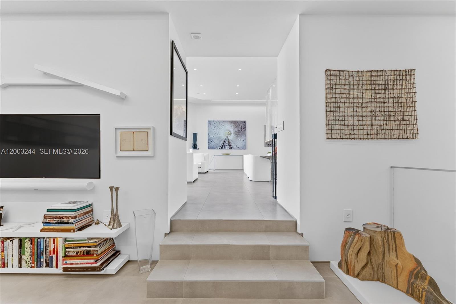 801 Brickell Key Blvd #PH3306, Miami FL 33131