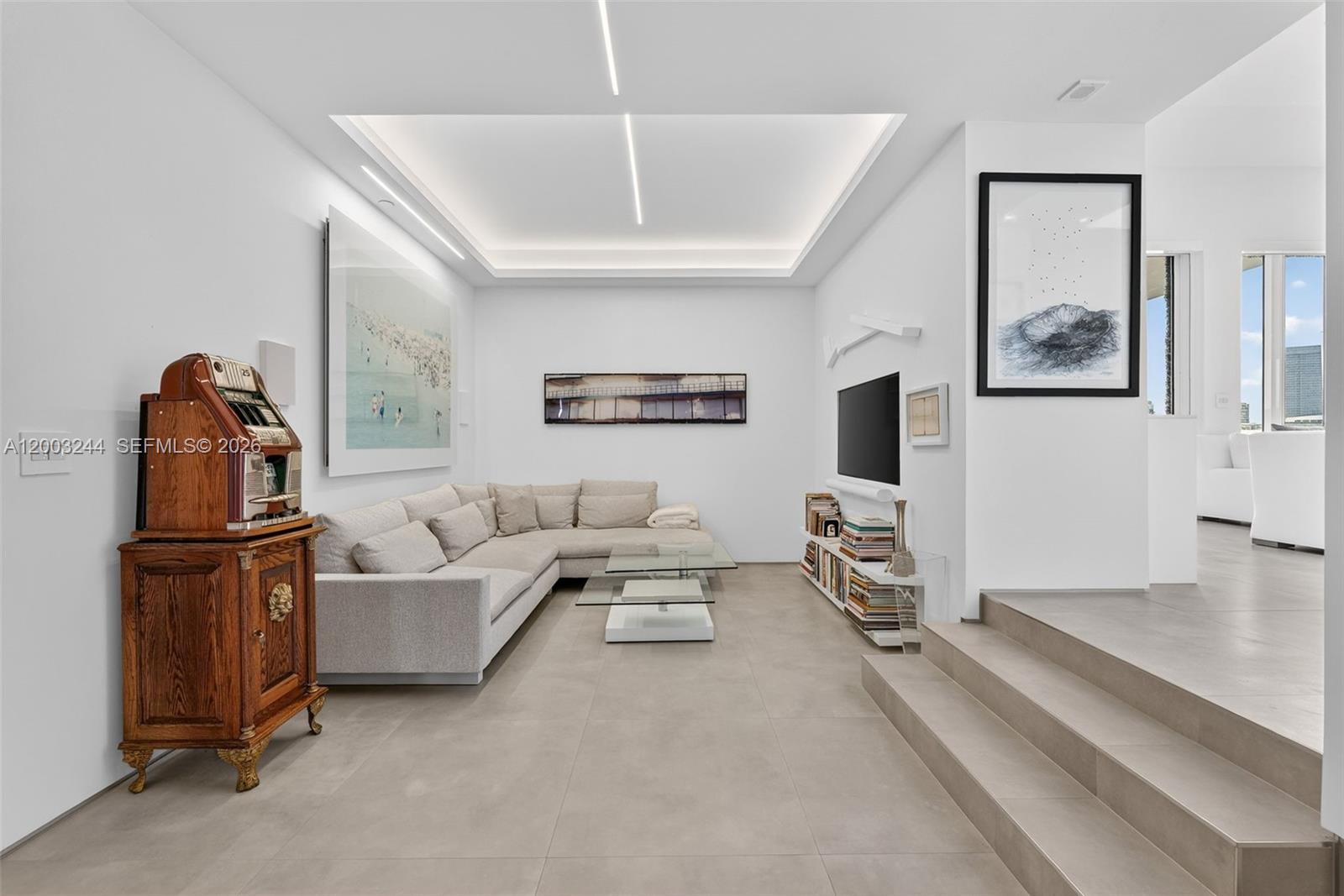 801 Brickell Key Blvd #PH3306, Miami FL 33131
