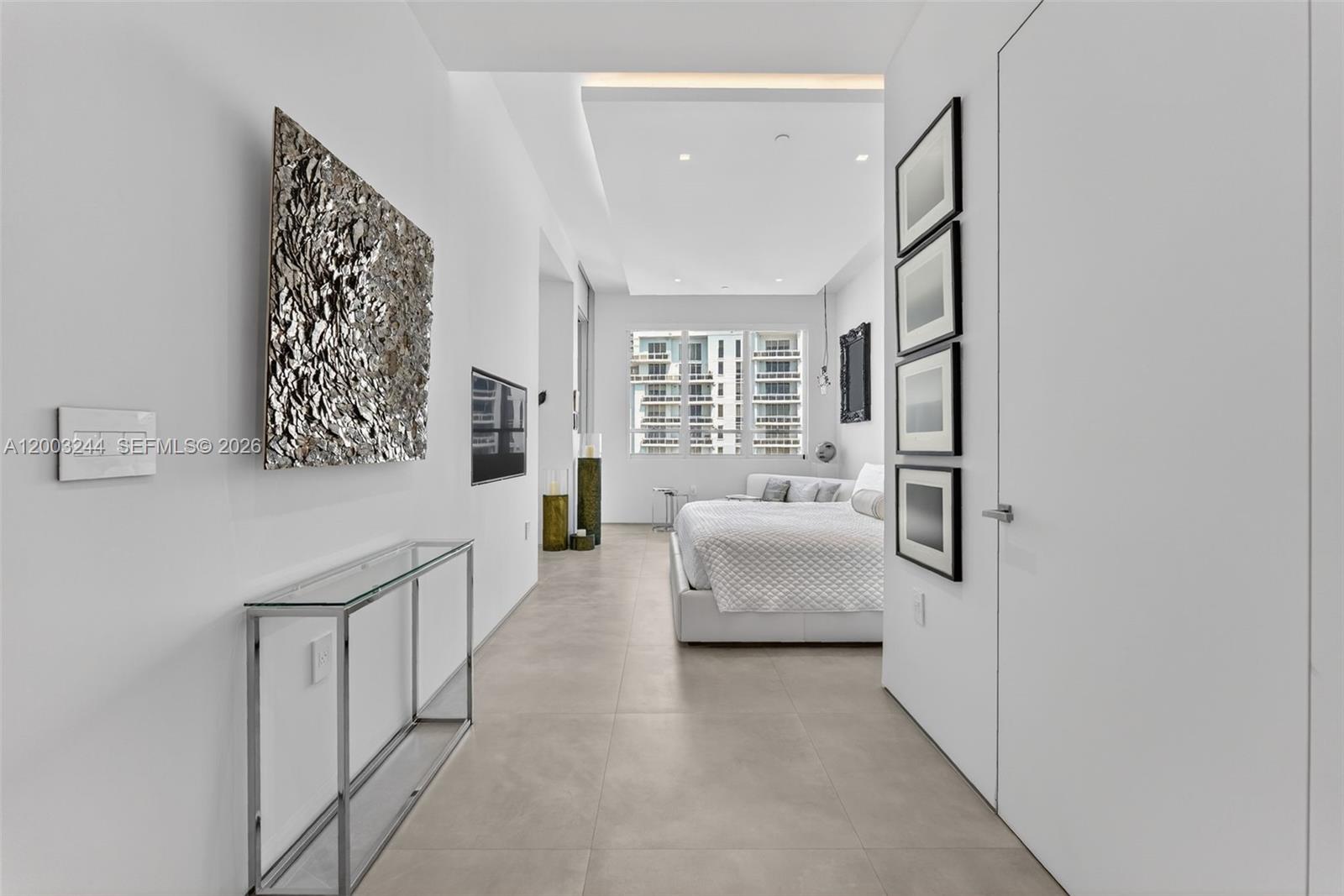 801 Brickell Key Blvd #PH3306, Miami FL 33131