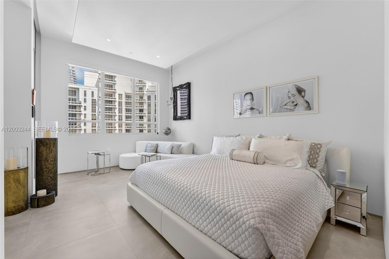 801 Brickell Key Blvd #PH3306, Miami FL 33131
