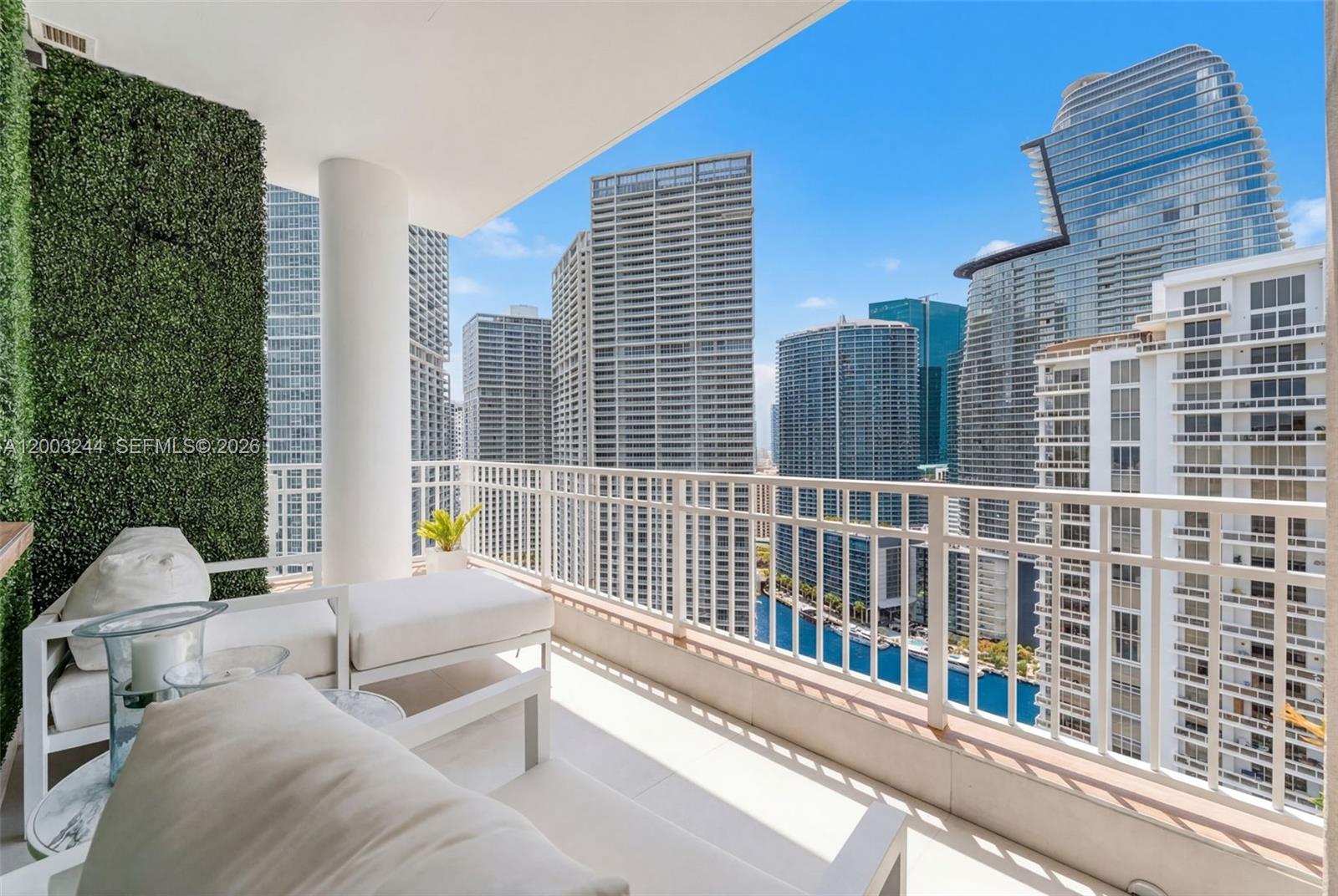 801 Brickell Key Blvd #PH3306, Miami FL 33131