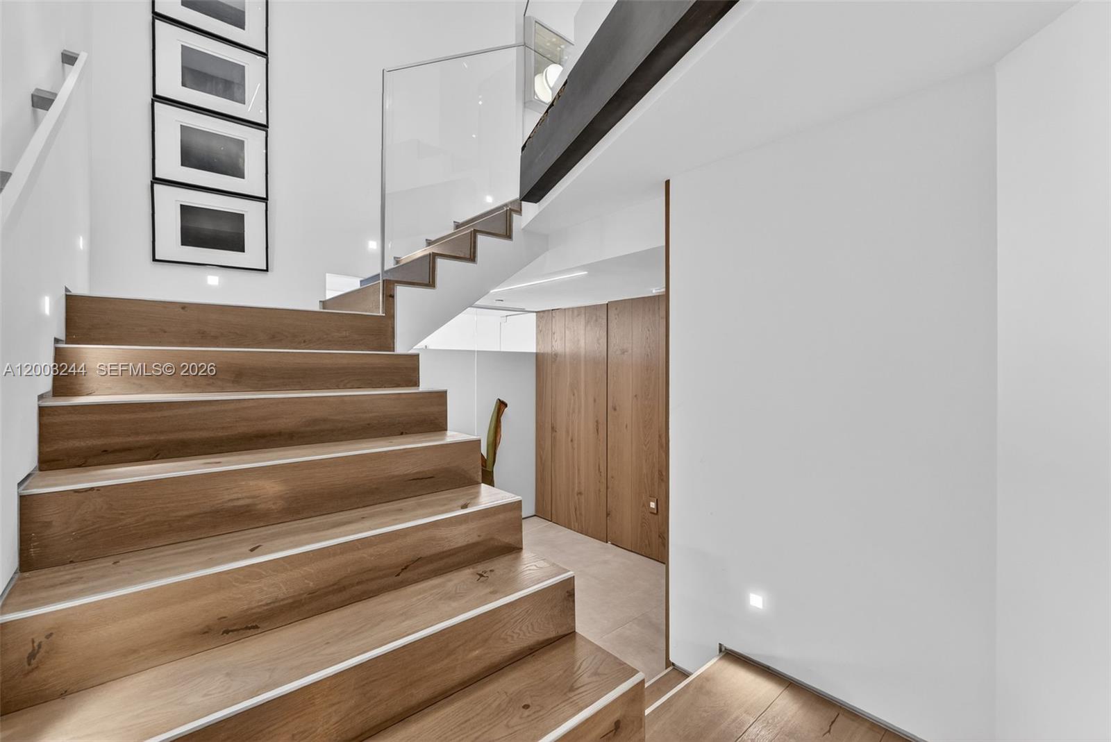 801 Brickell Key Blvd #PH3306, Miami FL 33131