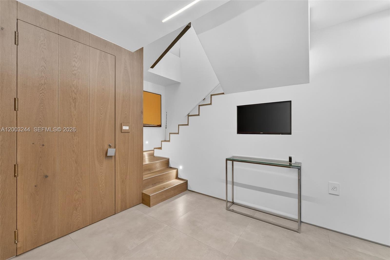 801 Brickell Key Blvd #PH3306, Miami FL 33131
