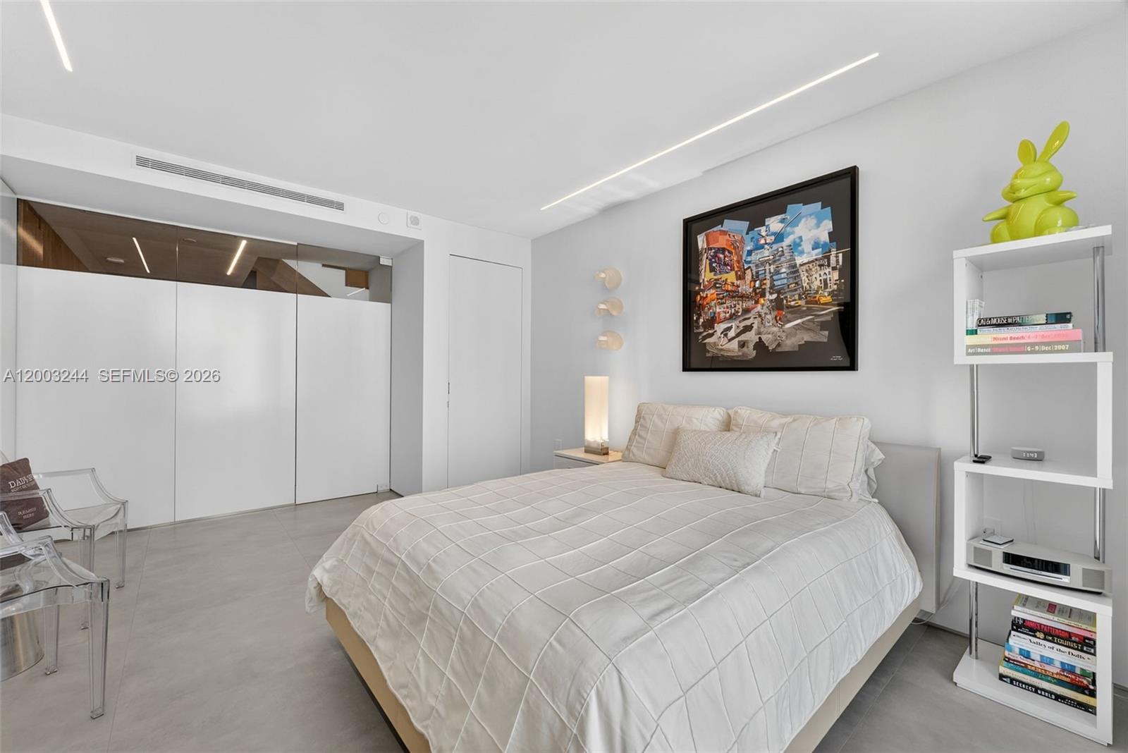 801 Brickell Key Blvd #PH3306, Miami FL 33131