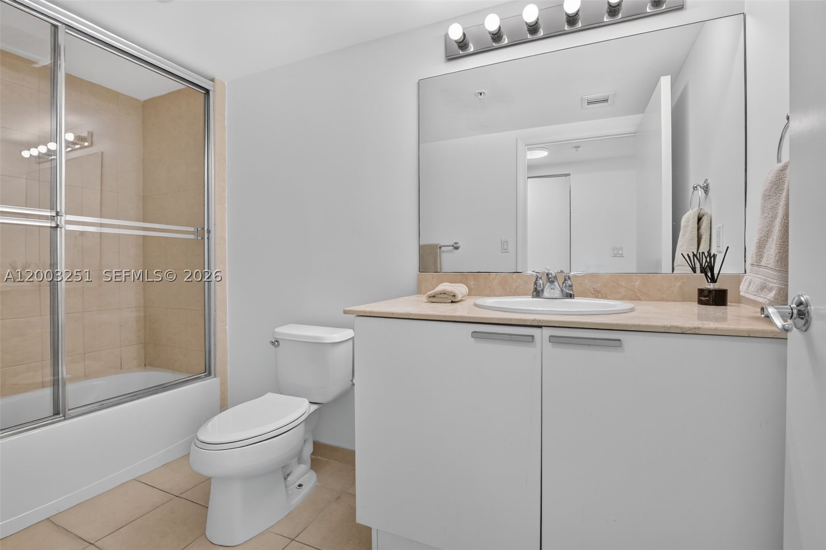 16699 Collins Ave #2404, Sunny Isles Beach FL 33160