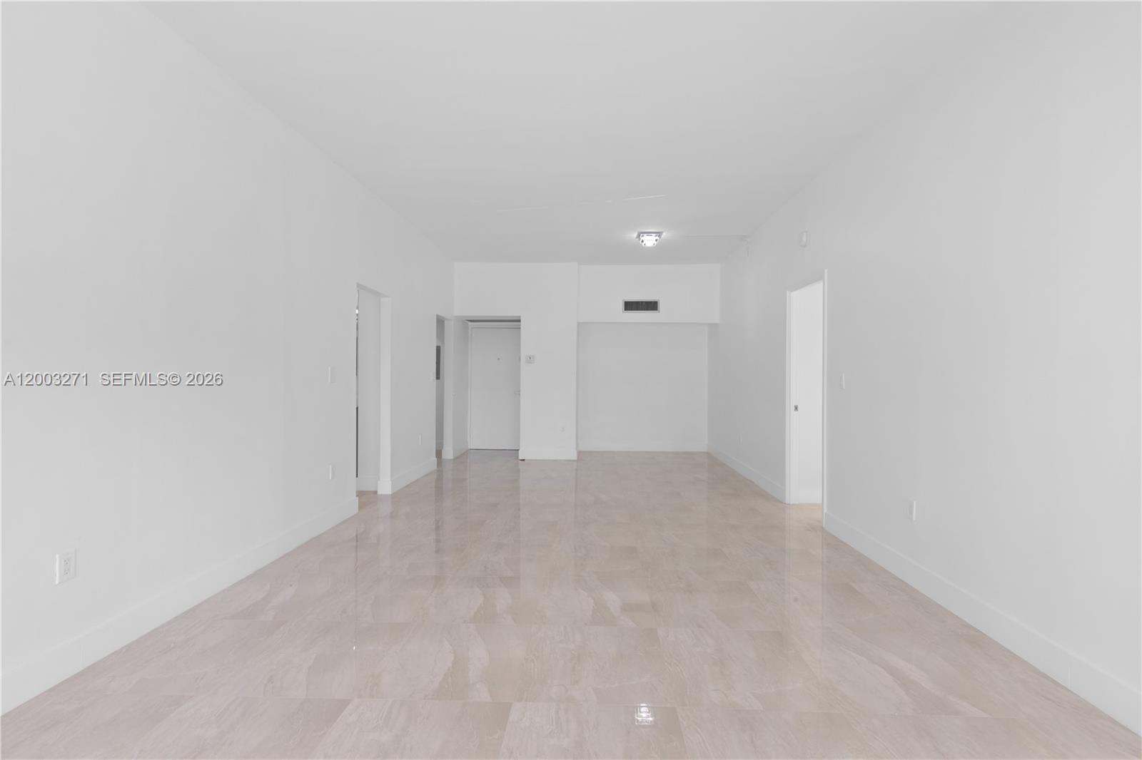 3731 N Country Club Dr #124, Aventura FL 33180
