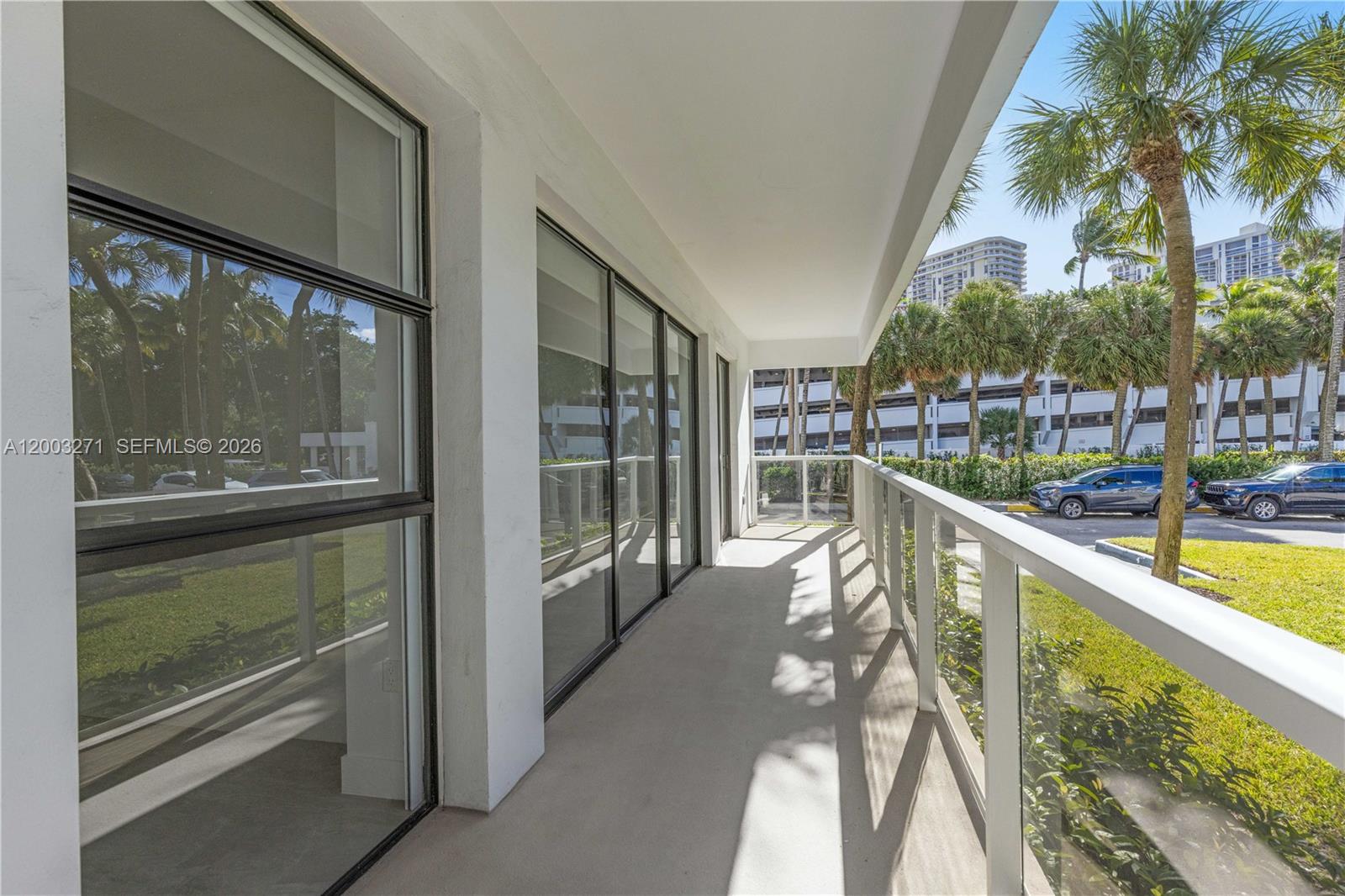 3731 N Country Club Dr #124, Aventura FL 33180