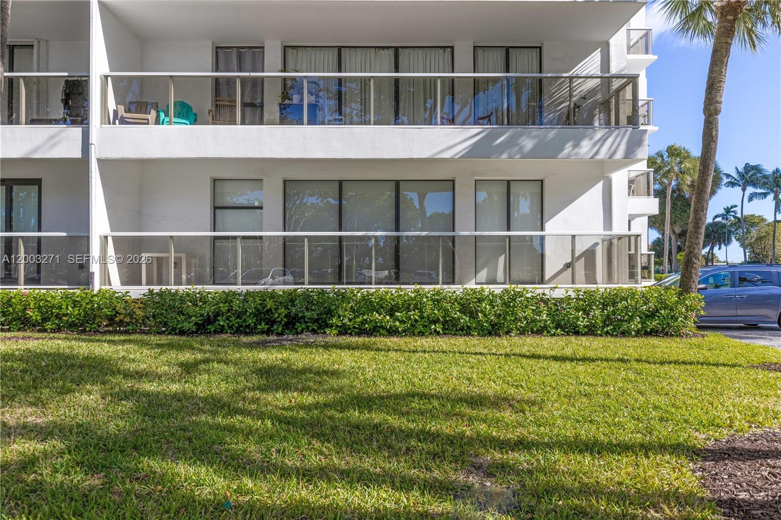 3731 N Country Club Dr #124, Aventura FL 33180