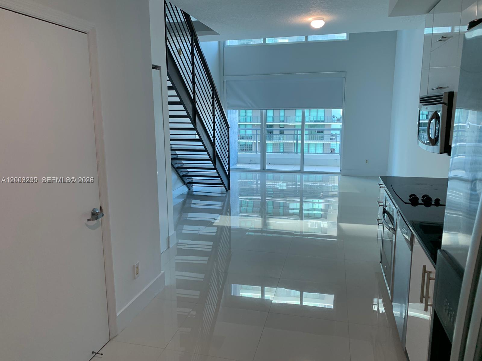 60 SW 13 ST #3202, Miami FL 33130
