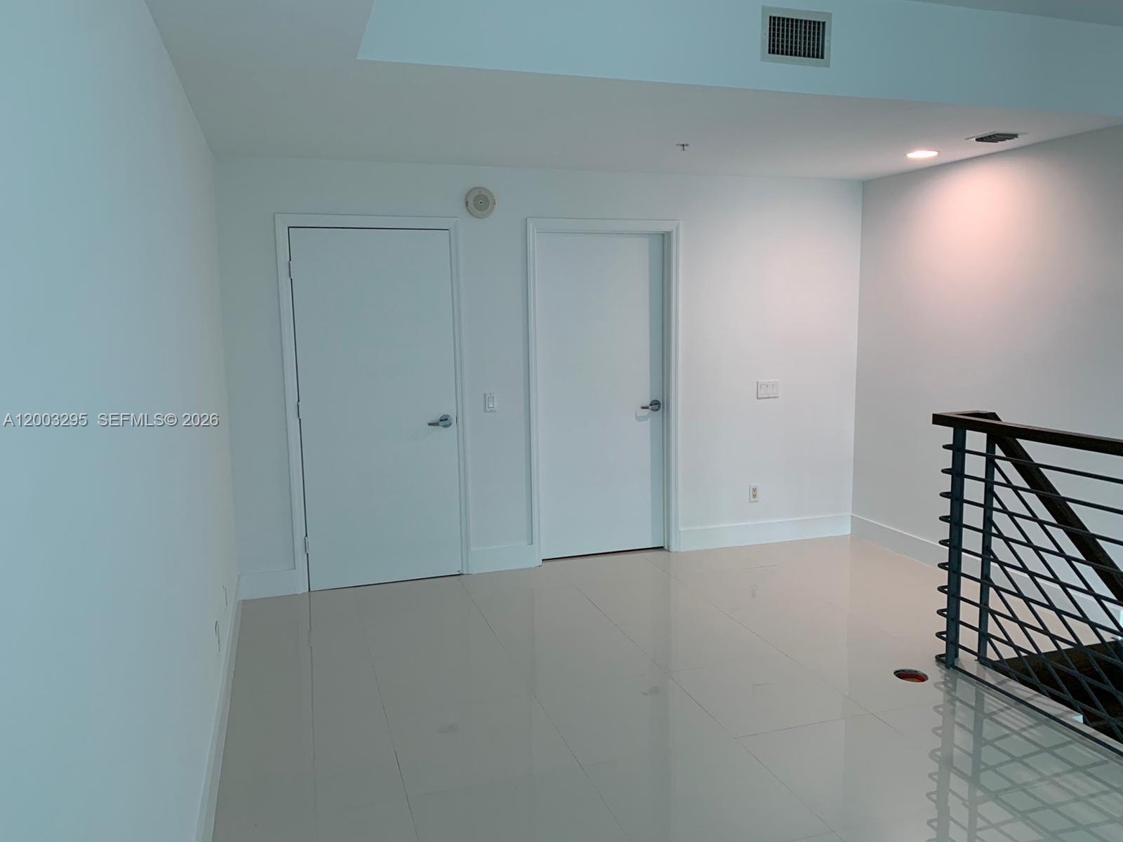 60 SW 13 ST #3202, Miami FL 33130