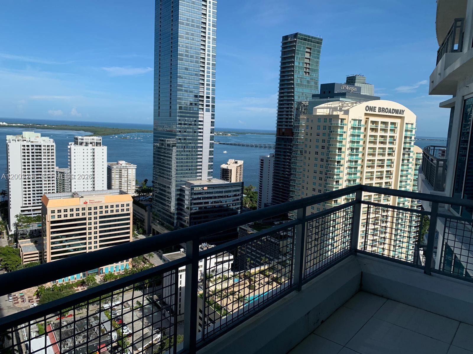 60 SW 13 ST #3202, Miami FL 33130